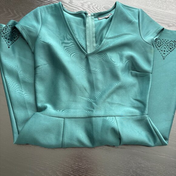 Sequin Hearts Fit & Flare Dress Dark Green Size Jr 3 EUC - Picture 4 of 9